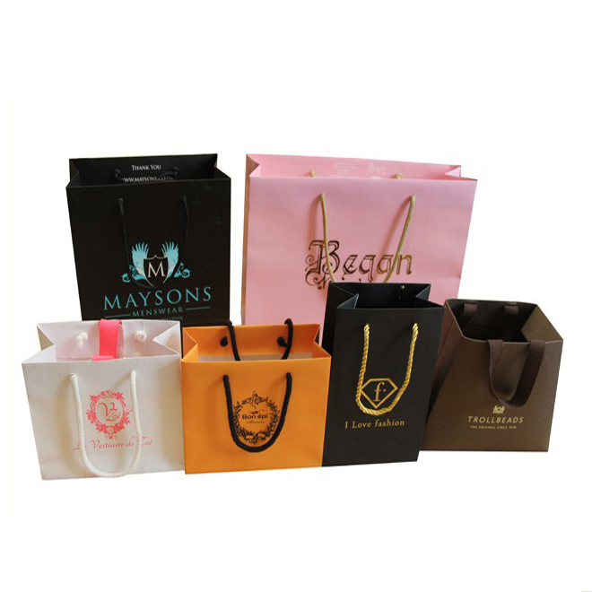 paper shopping bag with handle