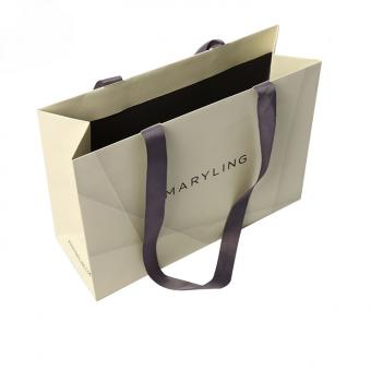 Source Custom Made Luxury Gift Boutique Garment Paper Shopping Bags With  Logo Print on m.