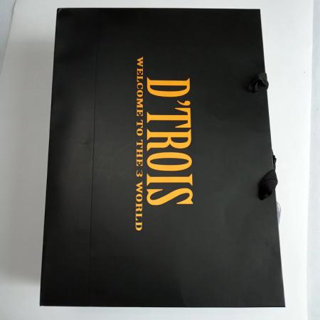 Custom Logo Luxury Black Shopping Gift Coated Paper Bag