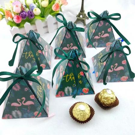 Hotsale triangle gift paper box for packing candy gift on wedding party baby shower bridal birthday Christams' day