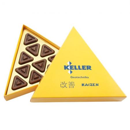Wholesale custom triangle shaped paper cardboard chocolate gift box packaging