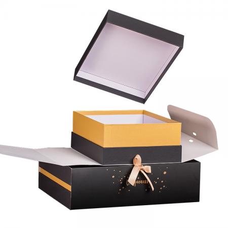 Custom black rigid cardboard gift box with lid