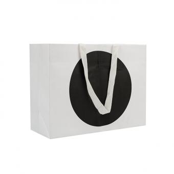 Luxury good quality rope handle clothing shopping paper packaging bag