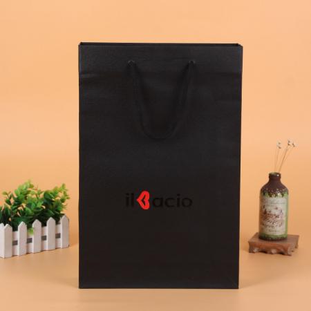 China Supplier Custom Logo Print black Kraft Paper gift Bottle Bag