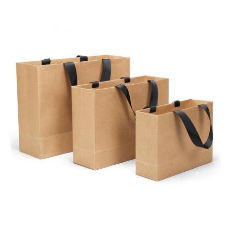 China white paper gift bags with ribbon handles supplier